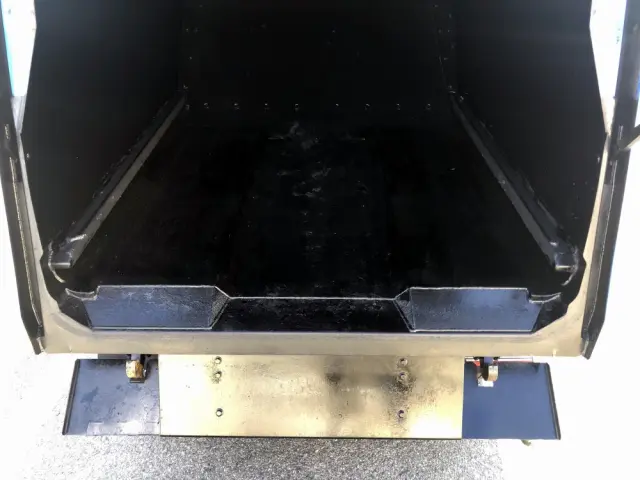 三菱 キャンター 2RG-FEAV0(2WD)の写真17