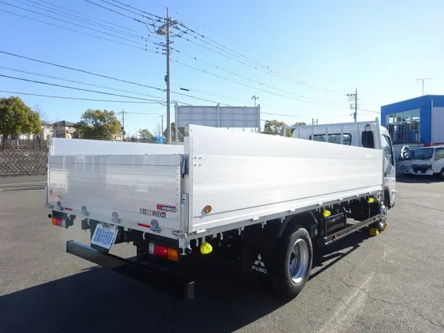 三菱 キャンター 2PG-FEB80(2WD)の写真2