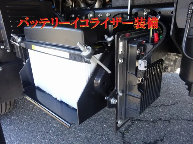 三菱 キャンター 2PG-FEB80(2WD)の写真31