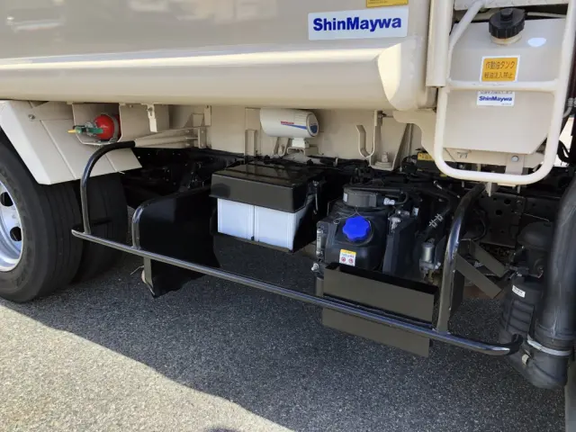いすゞ エルフ 2PG-NPR88YN(2WD)の写真27