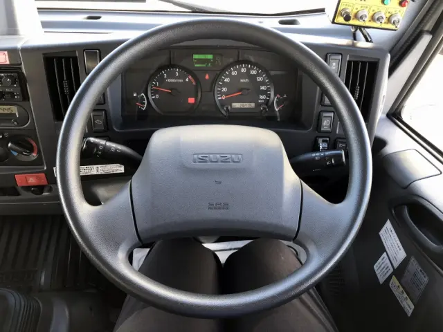 いすゞ エルフ 2PG-NPR88YN(2WD)の写真35