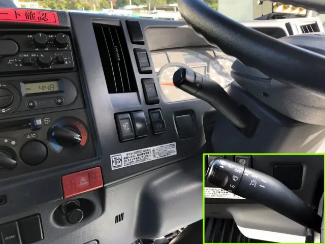 いすゞ エルフ 2PG-NPR88YN(2WD)の写真37