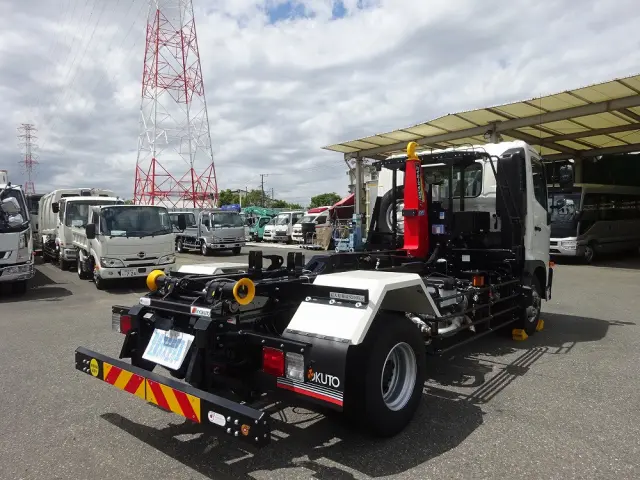 日野 レンジャー 2KG-GC2ABA(2WD)の写真2