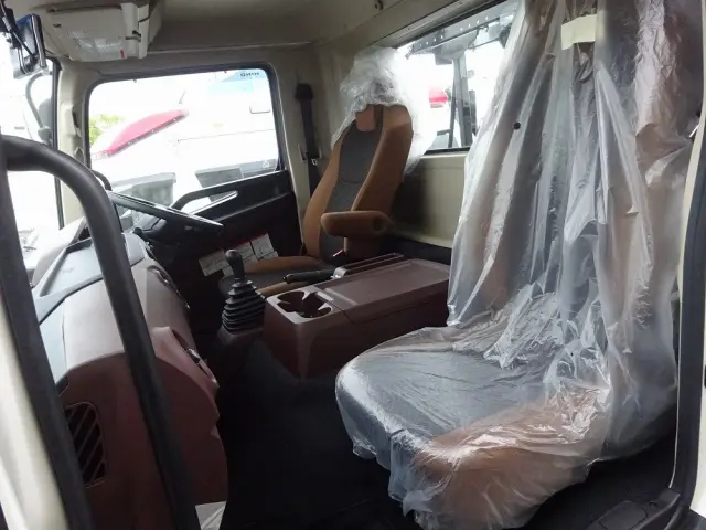 日野 レンジャー 2KG-GC2ABA(2WD)の写真33