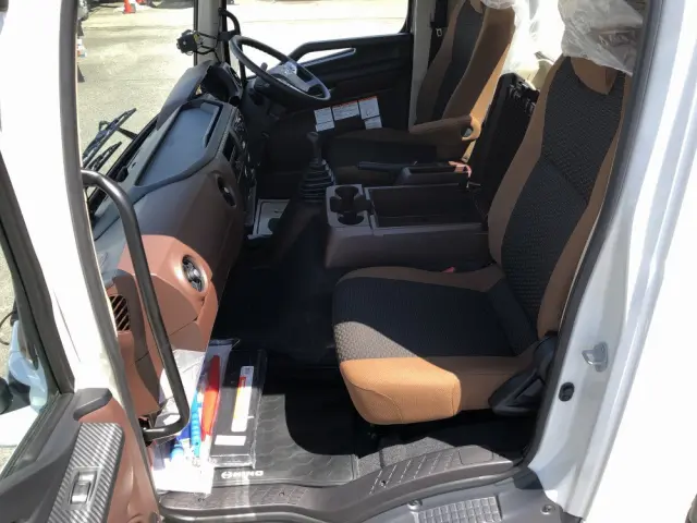 日野 レンジャー 2KG-GC2ABA(2WD)の写真34