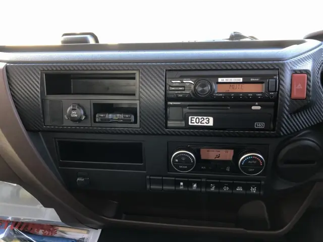 日野 レンジャー 2KG-GC2ABA(2WD)の写真38