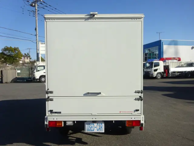 トヨタ タウンエーストラック 5BF-S403U(2WD)の写真3