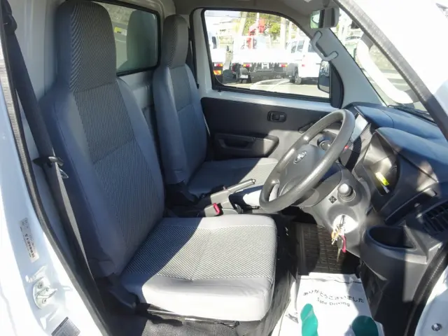 トヨタ タウンエーストラック 5BF-S403U(2WD)の写真4