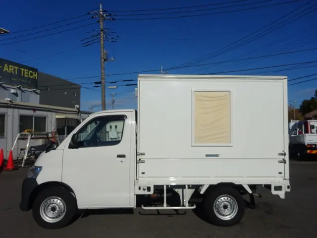 トヨタ タウンエーストラック 5BF-S403U(2WD)の写真24