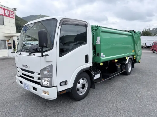 いすゞ エルフ 2PG-NPR88YN(2WD)の写真1