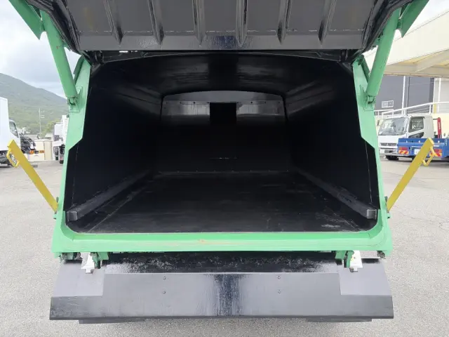 いすゞ エルフ 2PG-NPR88YN(2WD)の写真3