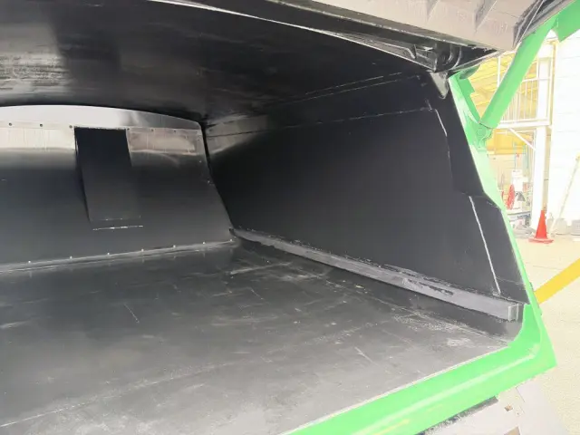 いすゞ エルフ 2PG-NPR88YN(2WD)の写真20