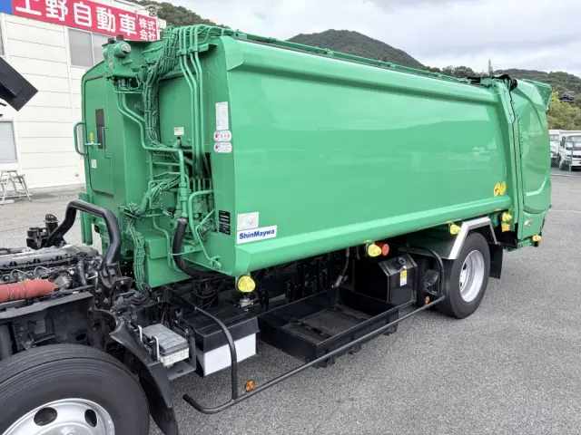 いすゞ エルフ 2PG-NPR88YN(2WD)の写真29