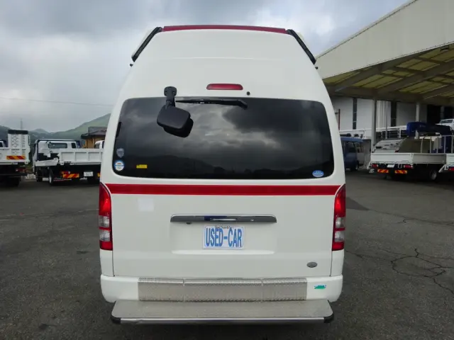 トヨタ ハイエース CBF-TRH226S(4WD)の写真3