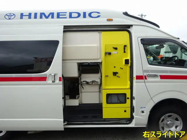 トヨタ ハイエース CBF-TRH226S(4WD)の写真13