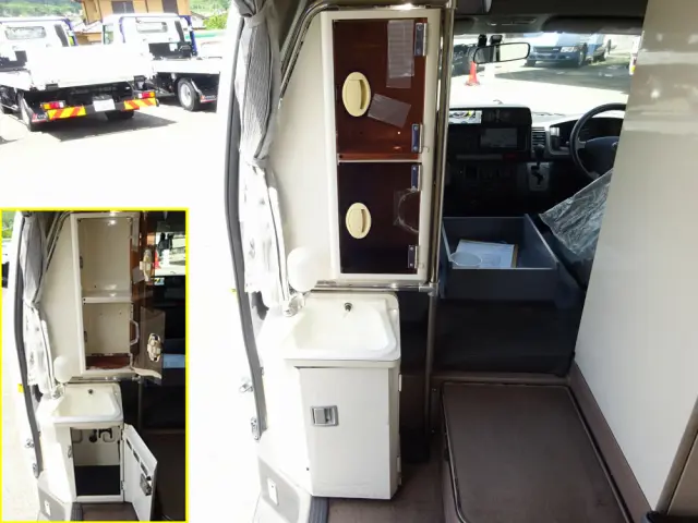 トヨタ ハイエース CBF-TRH226S(4WD)の写真29