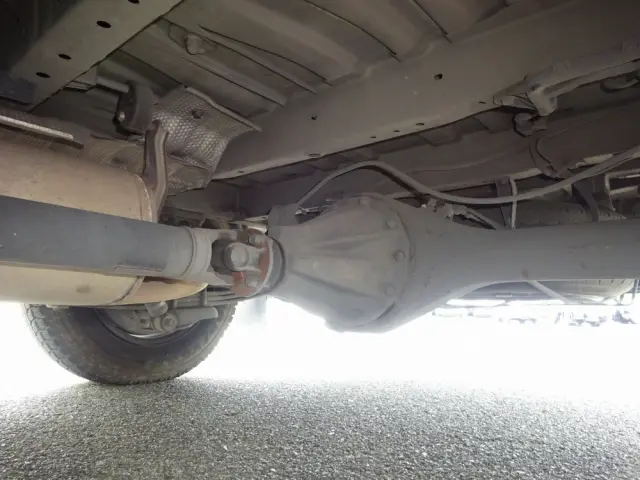 トヨタ ハイエース CBF-TRH226S(4WD)の写真32