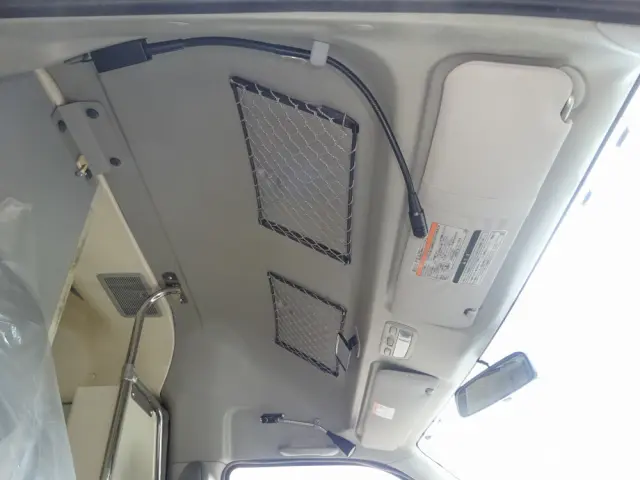 トヨタ ハイエース CBF-TRH226S(4WD)の写真39