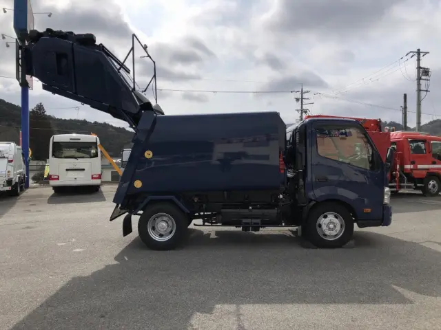 トヨタ ダイナ TKG-XZU700(2WD)の写真7