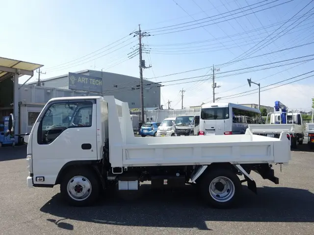 いすゞ エルフ 2PG-NKS88AD(4WD)の写真14