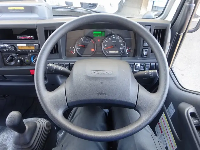 いすゞ エルフ 2PG-NKS88AD(4WD)の写真35