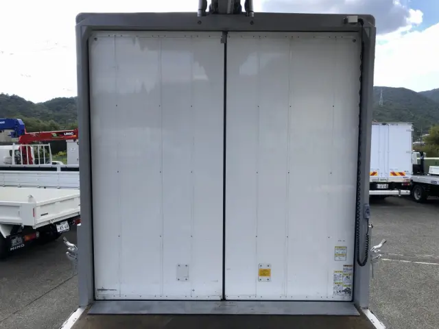 いすゞ フォワード TKG-FRR90S2(2WD)の写真17