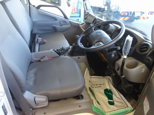 日野 デュトロ 2KG-XZU630T(2WD)の写真4
