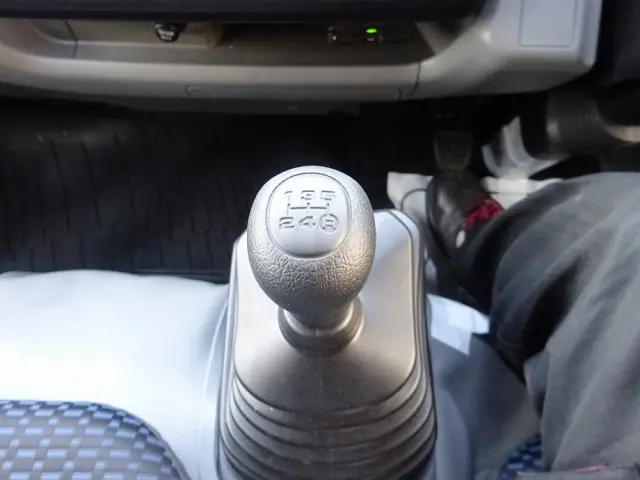 トヨタ ダイナ 2PG-GDY281(4WD)の写真28