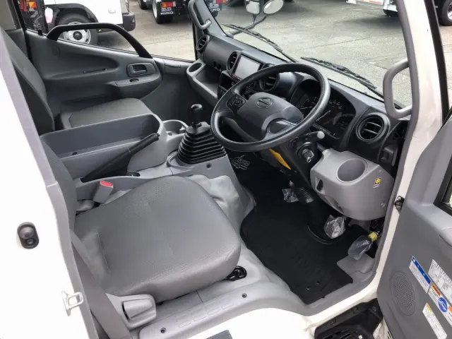 日野 デュトロ 2KG-XZU695M(4WD)の写真4