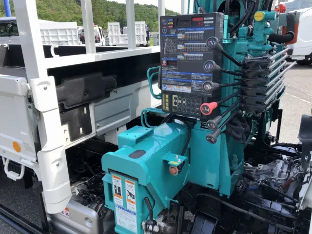 日野 デュトロ 2KG-XZU695M(4WD)の写真17