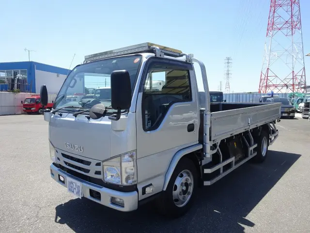 いすゞ エルフ 2RG-NKR88R(2WD)の写真1