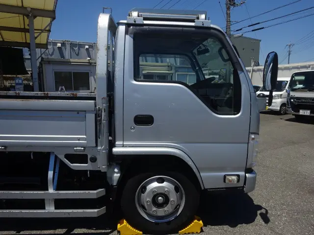 いすゞ エルフ 2RG-NKR88R(2WD)の写真18