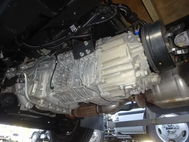 いすゞ エルフ 2RG-NKR88R(2WD)の写真26