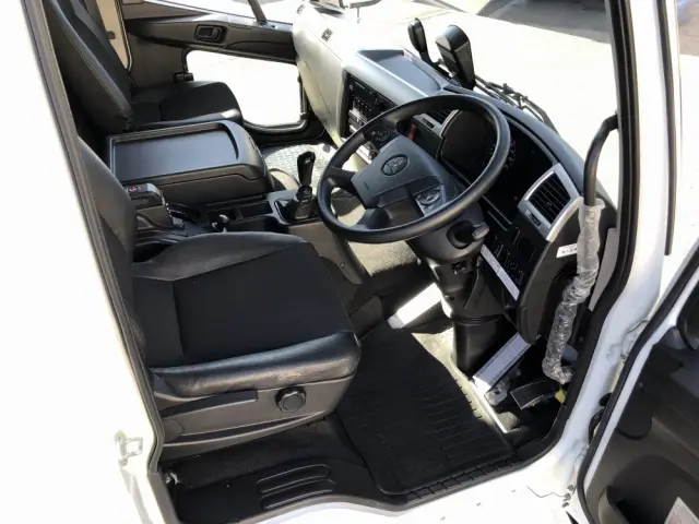 三菱 ファイター 2KG-FK65F(2WD)の写真4