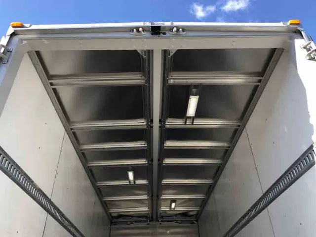 三菱 ファイター 2KG-FK65F(2WD)の写真13