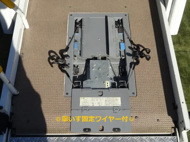 トヨタ ハイエース CBF-TRH221K(2WD)の写真13