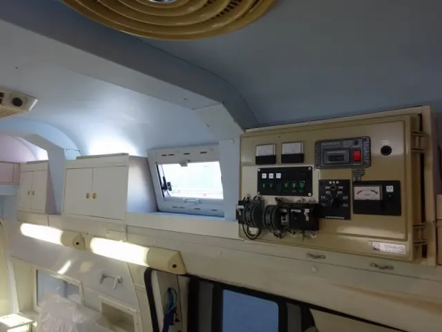 トヨタ ハイエース CBF-TRH221K(2WD)の写真31