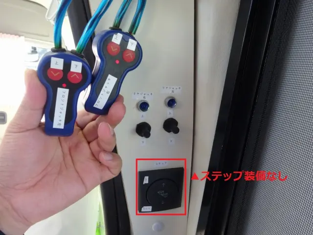 トヨタ ハイエース CBF-TRH221K(2WD)の写真37