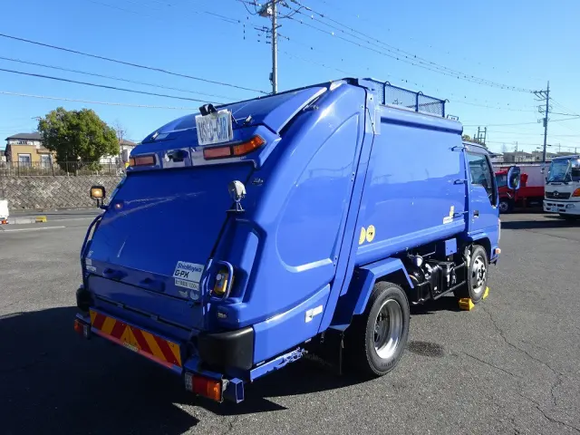 いすゞ エルフ TKG-NKR85YN(2WD)の写真2