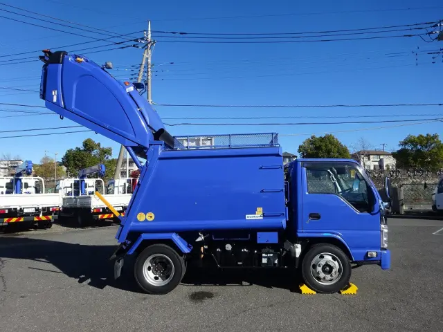 いすゞ エルフ TKG-NKR85YN(2WD)の写真7