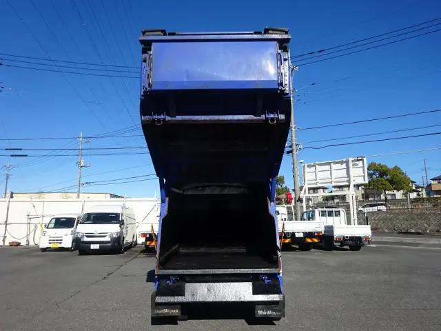 いすゞ エルフ TKG-NKR85YN(2WD)の写真8