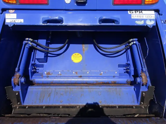 いすゞ エルフ TKG-NKR85YN(2WD)の写真15