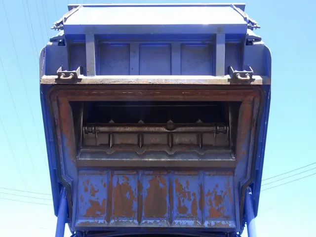 いすゞ エルフ TKG-NKR85YN(2WD)の写真16