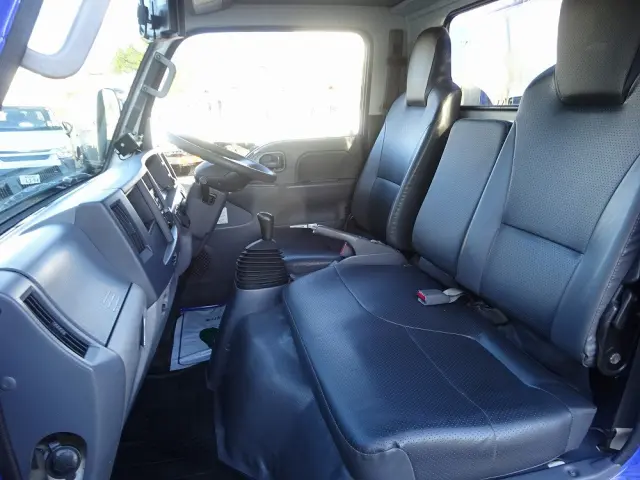 いすゞ エルフ TKG-NKR85YN(2WD)の写真35