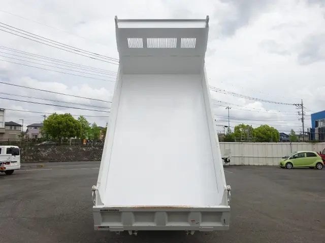 いすゞ エルフ 2PG-NPR88YN(2WD)の写真3