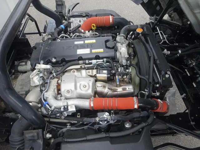 いすゞ エルフ 2PG-NPR88YN(2WD)の写真10