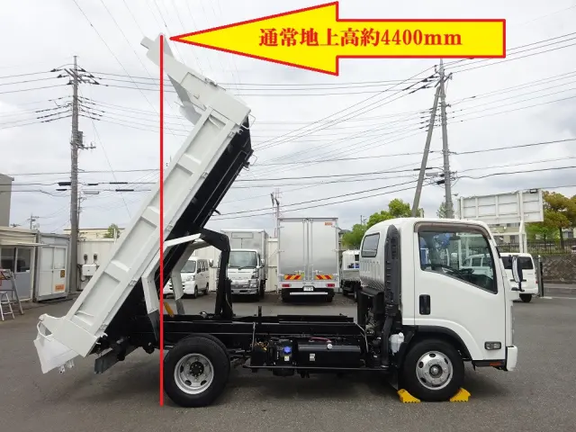 いすゞ エルフ 2PG-NPR88YN(2WD)の写真16