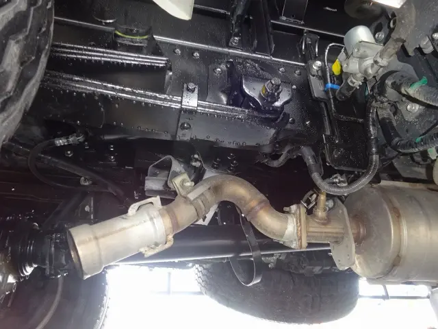 いすゞ エルフ 2PG-NPR88YN(2WD)の写真26