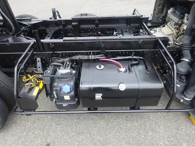 いすゞ エルフ 2PG-NPR88YN(2WD)の写真29