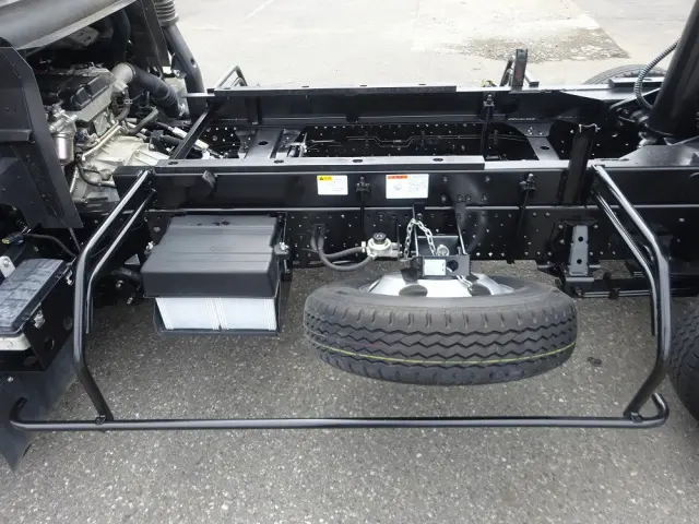 いすゞ エルフ 2PG-NPR88YN(2WD)の写真30